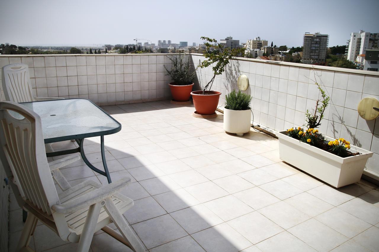 Herzelia Rooftop Special 2 Room Apartment Herzliya Exterior foto