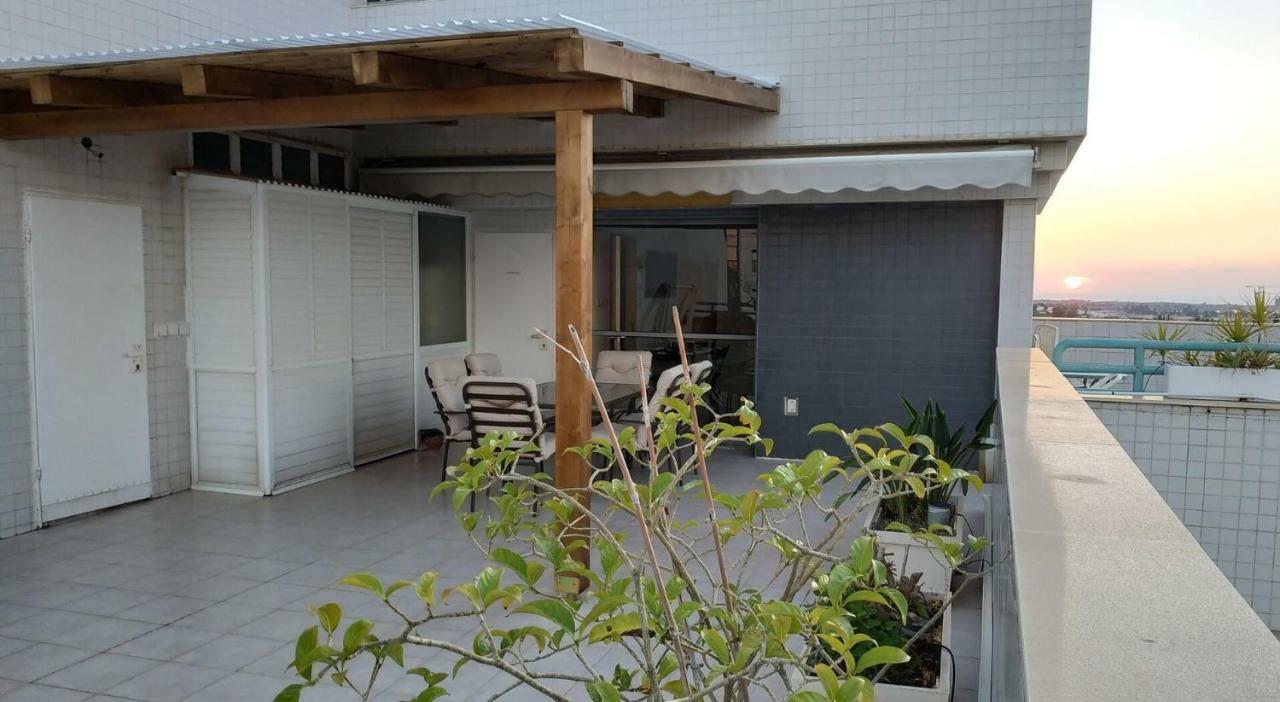 Herzelia Rooftop Special 2 Room Apartment Herzliya Exterior foto